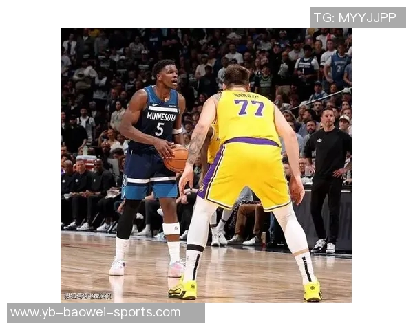 里夫斯分析詹姆斯如何利用东契奇被包夹后的4打3优势进行进攻 里夫斯分析詹姆斯如何利用东契奇被包夹后的4打3优势进行进攻